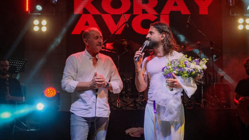 Koray Avcı Didim Amfi Tiyatro'yu salladı