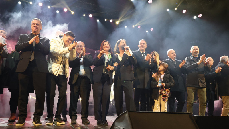 Aydın'da Koray Avcı ile buz gibi meydan sıcacık oldu