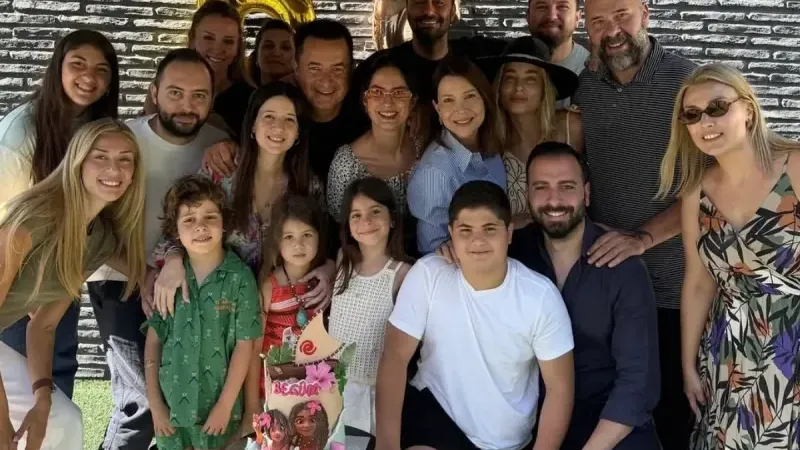 Acun Ilıcalı eski ve yeni eşiyle bir araya geldi 