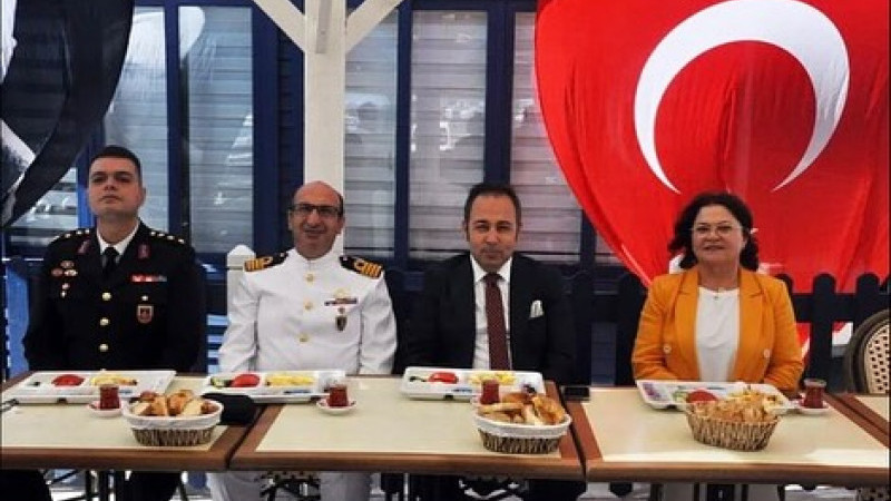 BAŞKAN HATİCE GENÇAY, GAZİLER GÜNÜ’NDE GAZİLER VE ŞEHİT AİLELERİYLE BULUŞTU