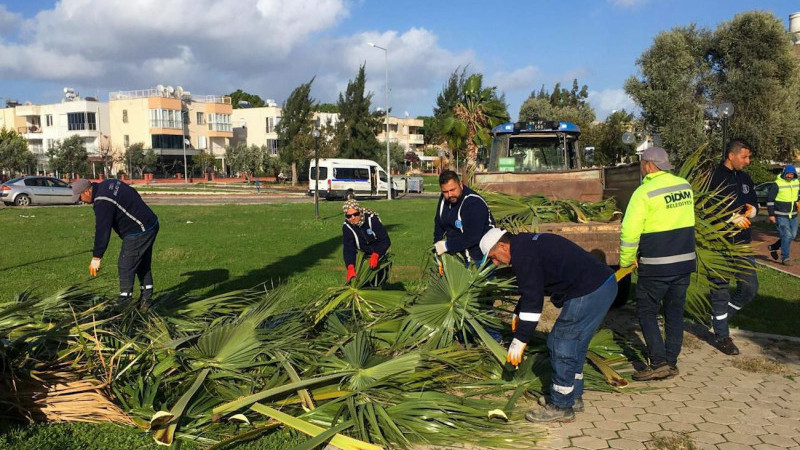 DİDİM BELEDİYESİ EKİPLERİNDEN İLÇE GENELİNDE YOĞUN MESAİ