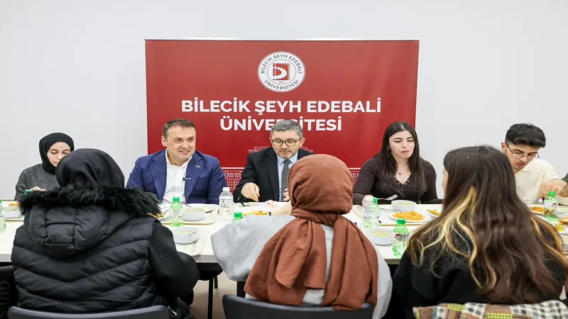 Vali Sözer öğrencilerle aynı sofrada buluştu