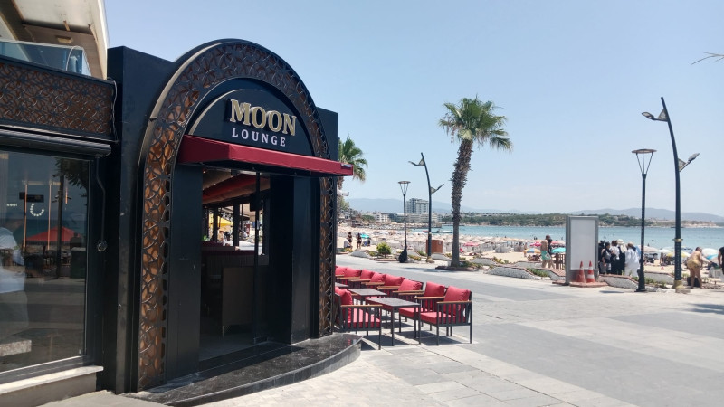 Altınkum’un Yeni Cazibe Merkezi: Moon Lounge 