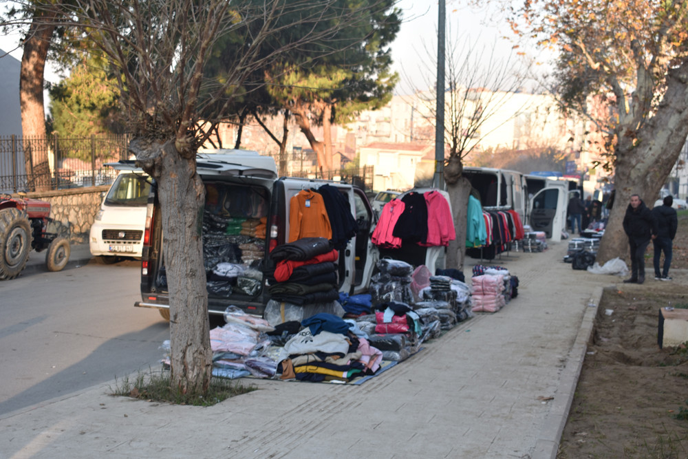 Tire Pazarı (Fotoğraflar: Mehmet Sarışın)