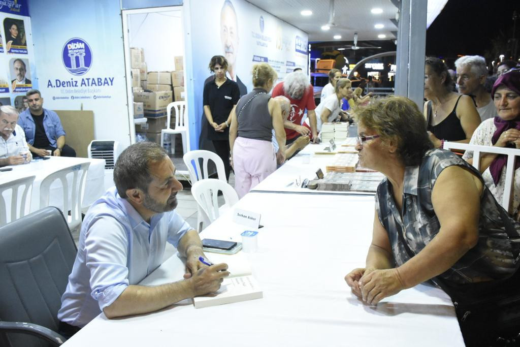 19. Altınkum Yazarlar Festivali usta kalemleri okurlarıyla buluşturdu.